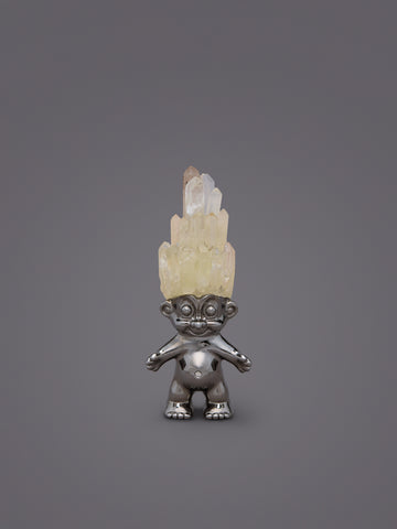 QUARTZ CRYSTAL HAIRED BLACK RHODIUM TROLL